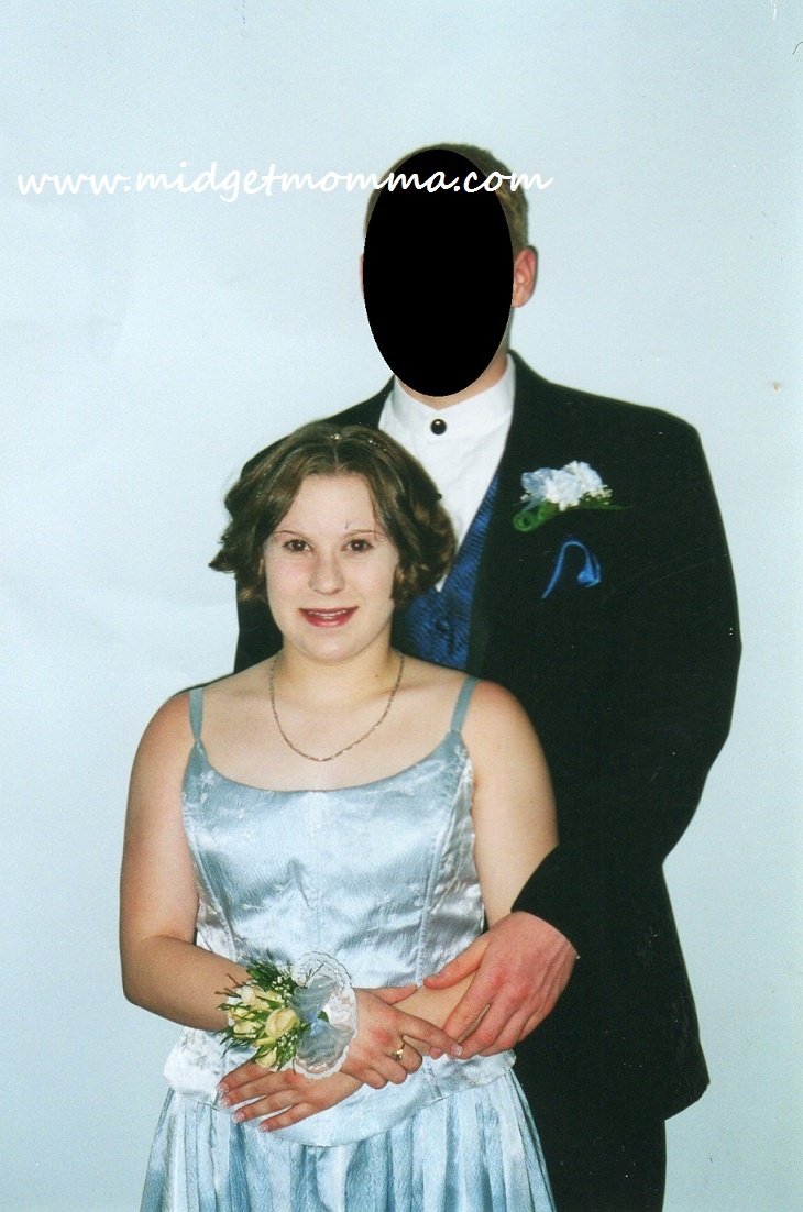 How to Save Money on Prom Needs