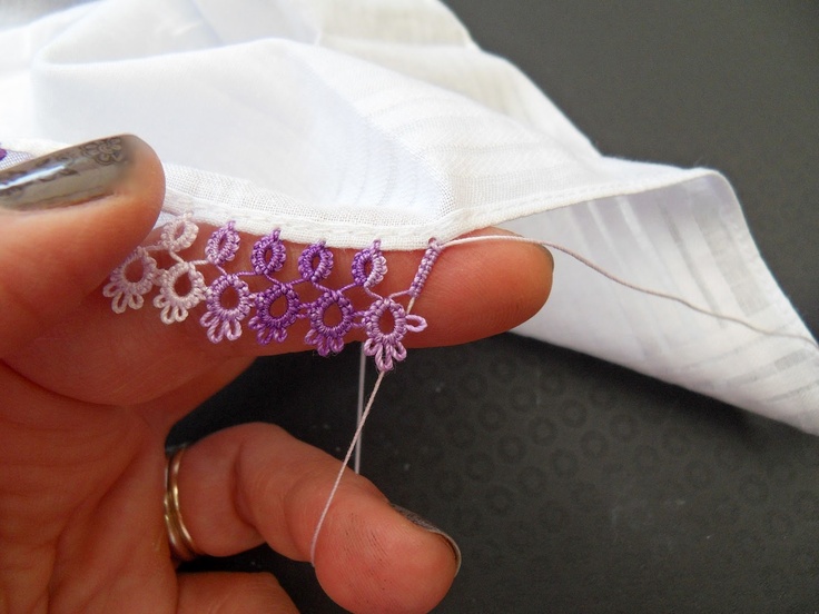 Attaching Tatting to Hanky