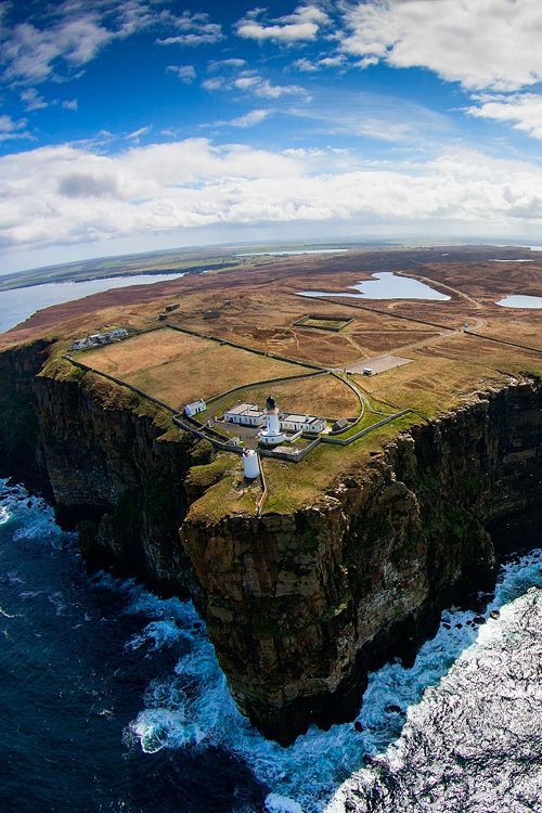 The Cliff Village of Dunnet Head, Scotland /// #travel #wanderlust #backpacking