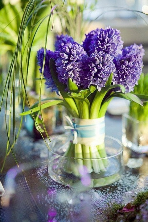 Beautifully Creative Spring Hyacinth Centerpiece !