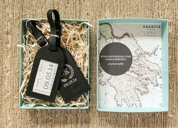 Fantastic idea: luggage tag save-the-dates for a destination wedding. Well done, Atheneum Creative!