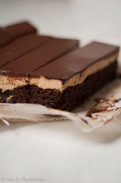 peanut butter cheesecake layer brownies