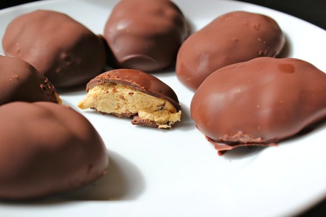 63 calorie reese’s easter egg! wait, what?!?! | Our Simple Happy Life...made with PB2