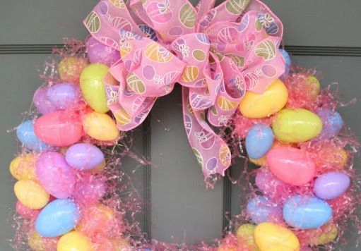 I am in love with this Easter Wreath! I wish I could say I came up with this idea, because it is just so cute! Debbie, from Kennedy Klan News & Honey Bee Heaven shows us how to create this wreath with a great photo tutorial! Supplies: plastic eggs any