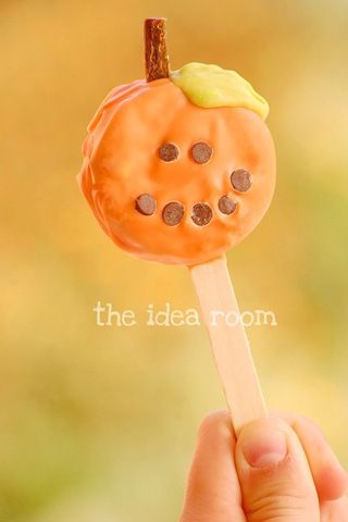 Pumpkin Oreo Pops