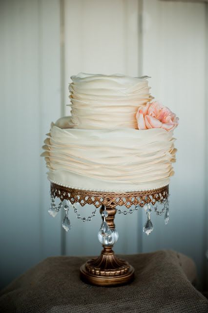 Stunning wedding cake | by CMH Cakes