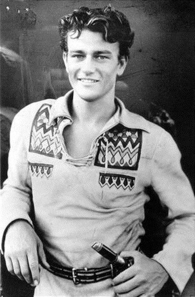 Well, daaaaamnnnn!!! Young John Wayne 1931
