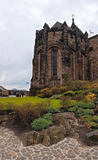 Deadly Horrifying Places - Edinburgh Castle, Scotland