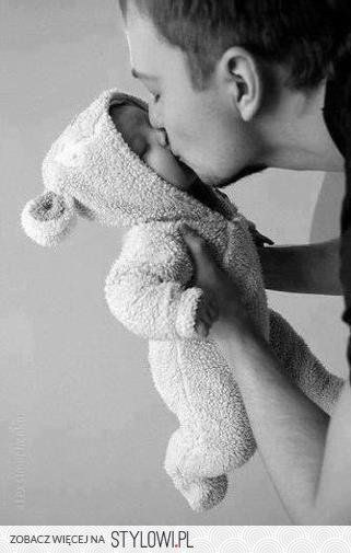 I just died. This is the most precious thing I have ever seen