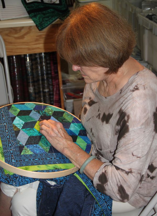 Try Some Hand Quilting Magic- with these expert tips