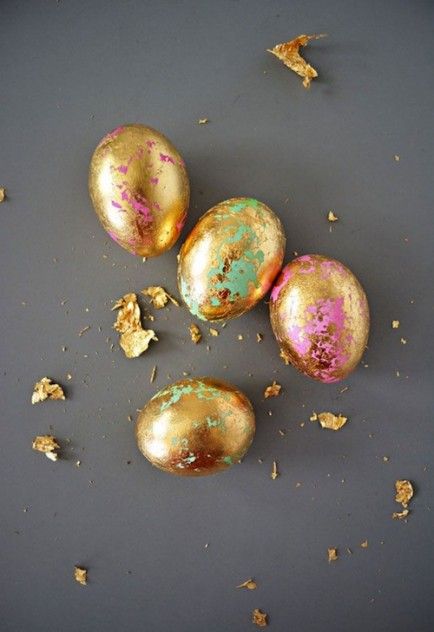 Here they are. The 17 Best Easter Egg Decorating Ideas for 2014! I scoured the internet and these are the best. Pinkie promise.