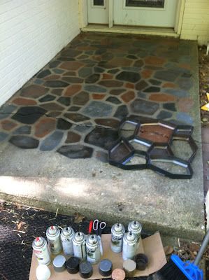 Smart Mamma says, "I used a stepping stone mold as a template and flipped it upside down. I then spray painted each section. (I used Rust-Oleum Hammered spray paint) I had 6 different colors of spray paint. Sometimes I mixed the spray paint colors to