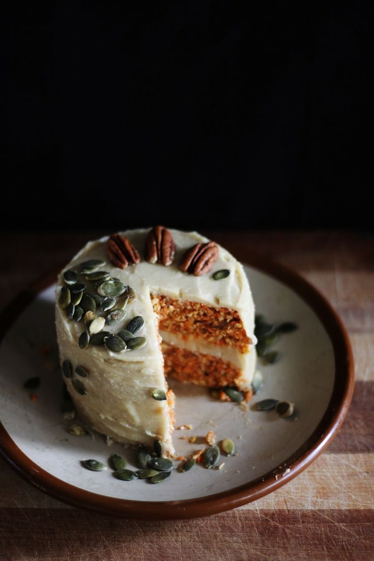This Rawsome Vegan Life: RAW VEGAN CARROT CAKE with CREAMY CASHEW LEMON FROSTING