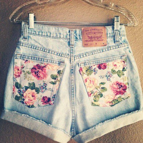 Floral Pocket High waisted short