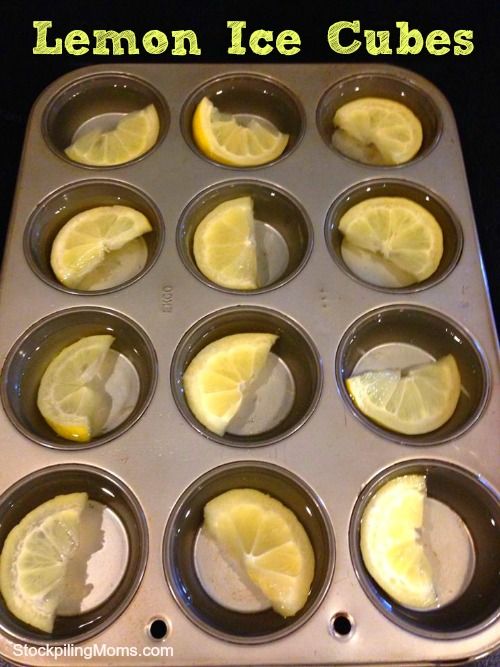 Lemon Ice Cubes are perfect for flavoring your water and great for detox! #icecubes #healthy #kitchentip