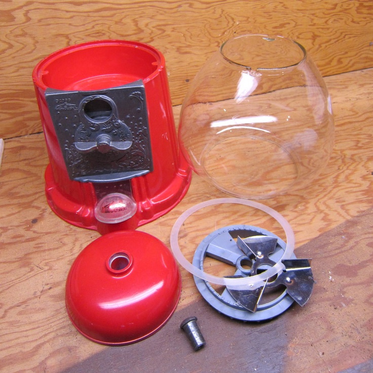 aking an aquarium from and old gumball machine!