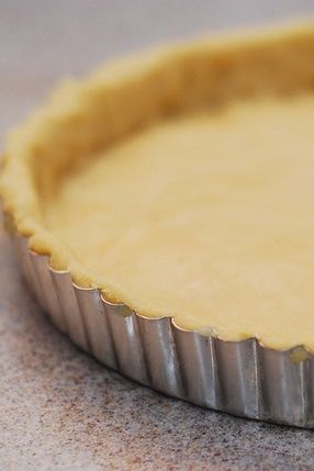 Easy quiche crust from scratch: how to make an incredibly flaky savory quiche crust in a food processor!