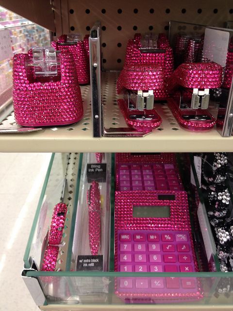 Sparkly pink stuff :) I need this for my desk. Mix it with some bling leopard print=perfect!