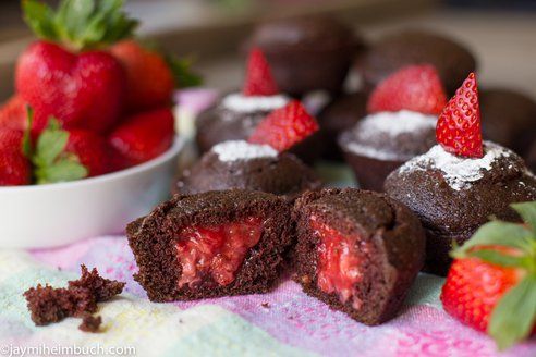 Vegan chocolate cupcakes with strawberry filling recipe. A decadent desert with an alternative ingredient for a healthy version!