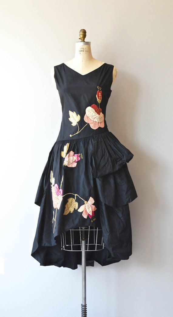 1920s asymmetrical waistline uniqu