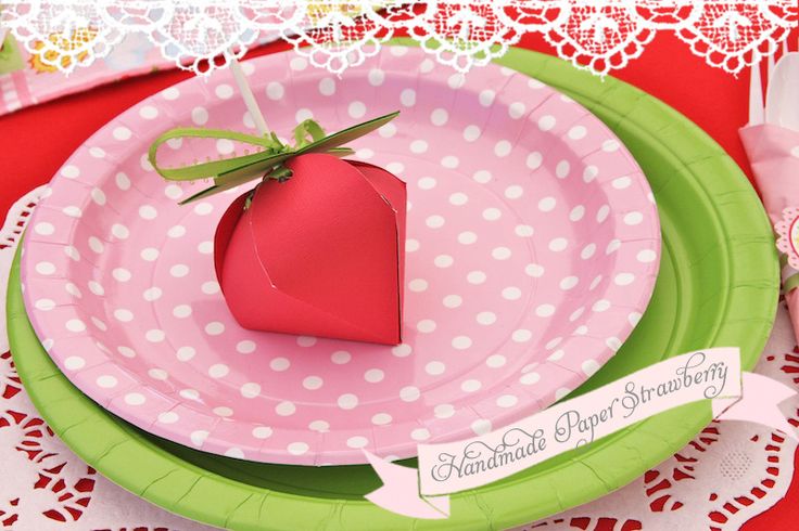 Perfect, simple paper goods.  LOVE