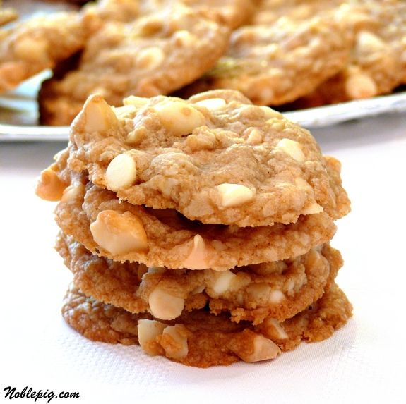 White+Chocolate+Macadamia+Nut+Cookies