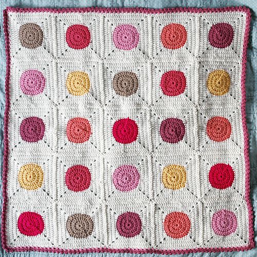 Ravelry: Bouncy Ball Baby Blanket  {crocheted by frankiedavis' baby girl one}