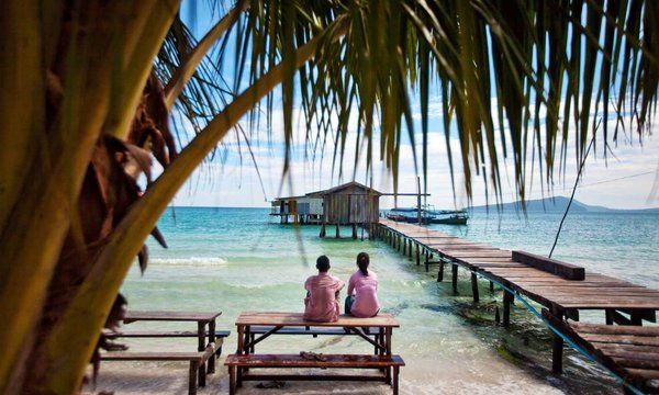 KEP: Kep started out as a stylish retreat for the French in the 1920s, and by 1960 was called the St.-Tropez of Southeast Asia (Kep-sur-Mer), with modernist colonial villas built along the coast and weekenders arriving in vintage convertibles. When the Kh