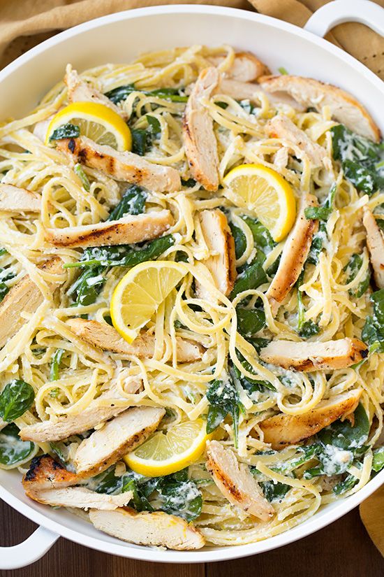 Lemon Ricotta Parmesan Pasta with Spinach and Grilled Chicken - this is easy to make yet so delicious!
