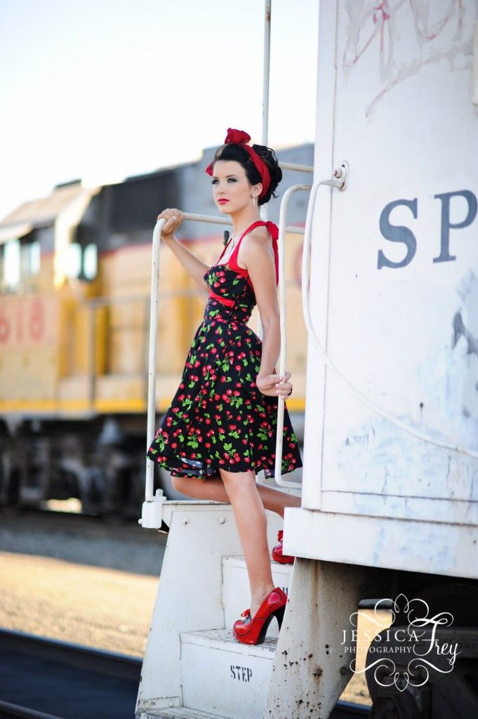 iranda 13 681x1024 Americana + Rockabilly HS Senior Photos