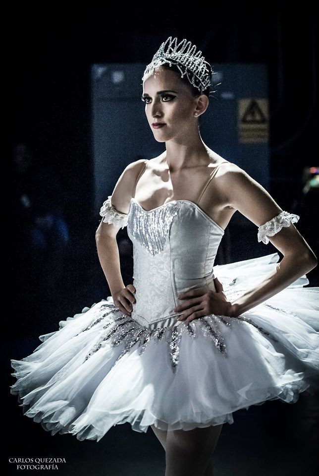 Ballet: Another perspective. Mexico National Dance Company. The Nutcracker, The Snow Queen, Barbara Trevino: Soloist of the CND Mexico Photography Carlos Quezada.