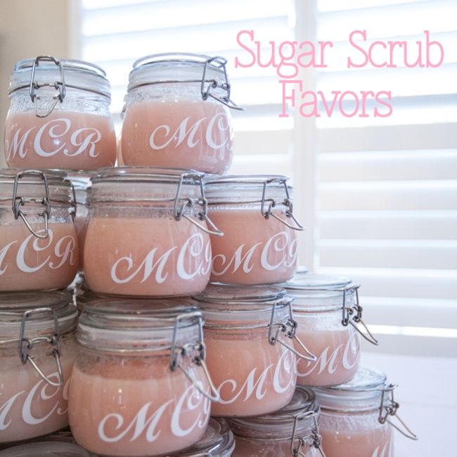 OMG! sooo doing this! 10 DIY Bridal Shower Favors! Love this idea . Could b cute