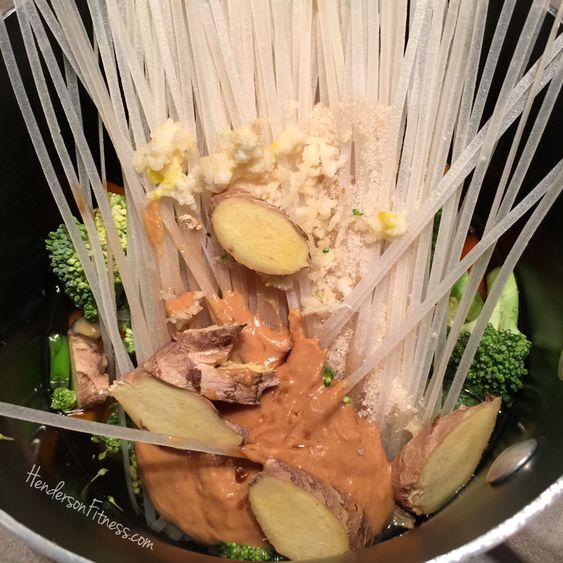 21-Day Fix approved One Pot Peanut Thai recip