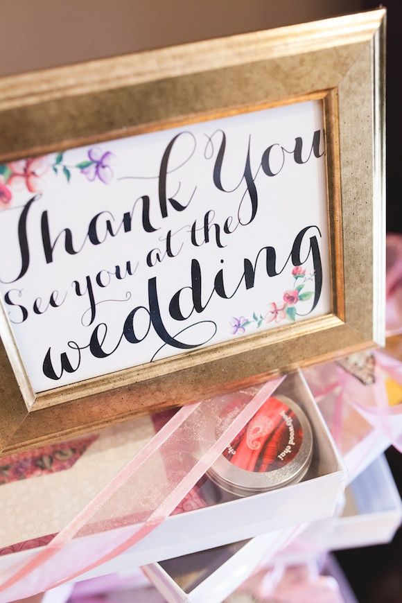 Cute idea for favors display at bridal shower