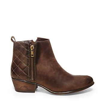 NYRVANA: Steve Madden// my boyfriend just got these for me this weekend and I love them!!!!