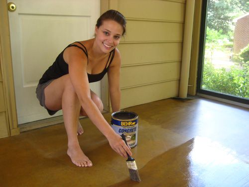 Pinner said: This is a surprisingly easy task, so anyone with a garage, sunroom, basement or porch with a concrete floor should seriously consider this super simple process. Can use Behr Semi-Transparent Concrete Stain in “Tuscan Gold” from Home Depot to 