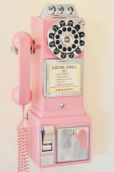 I would love this for my kitchen! It was common to find the house phone in the kitchen in the 50's/60's