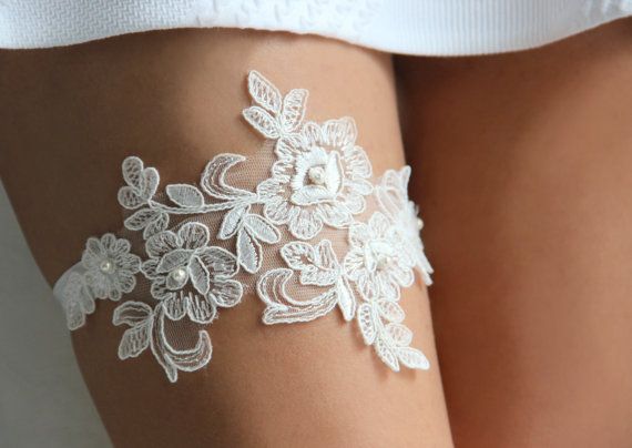 “LACE & PEARLS GARTER” - Beautiful lace applique is adorned with pearl beads and sewn to the elastic. The listing includes only one garter.