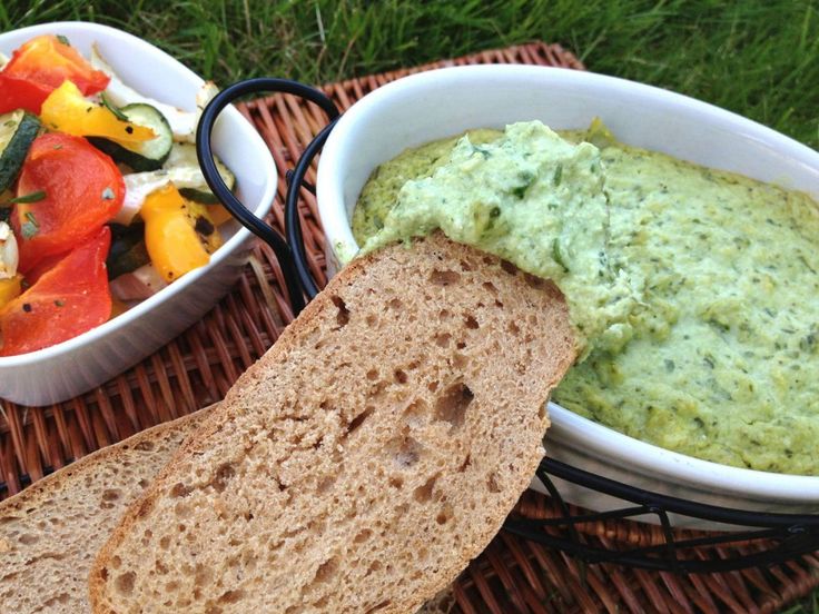 Creamy Artichoke Spinach Dip | One Green Planet