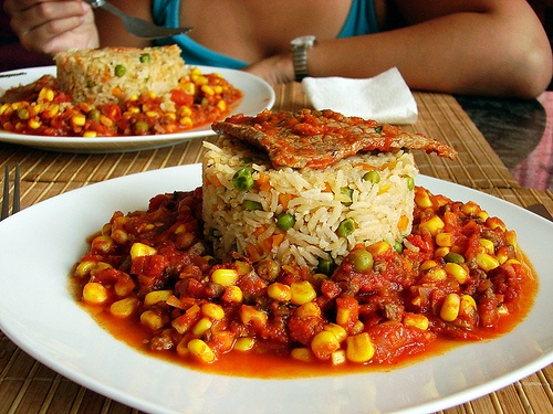 Tomatican...(consists of many ingredients that at the time of the seventeenth century brought the conquerors as well as the native Indians had. Had an influence of French cuisine which is very colorful, and is reflected in the varied colors of the Chilean