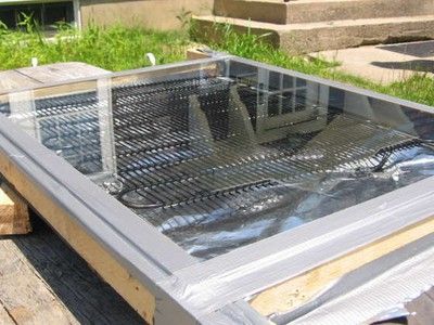 ake a Solar Water Heater for Under $5 "A word of warning, this panel works VERY WELL. We tested it on a very sunny day and within seconds the water coming out of the panel was hot enough TO SCALD. I burned my fingers."