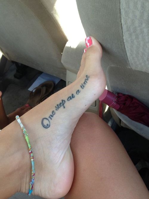 20 Hot Foot Tattoo Ideas for Women and Girls (4)