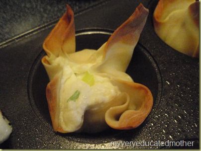 Crab rangoons 6 oz. can of crab meat 8 oz. block of cream cheese wonton wrappers 1/2 cup of chopped green onions Directions Preheat your oven to 375 degrees. Go ahead and spray a mini muffin pan or whatever baking dish you’ll be using. Bake the rangoons a