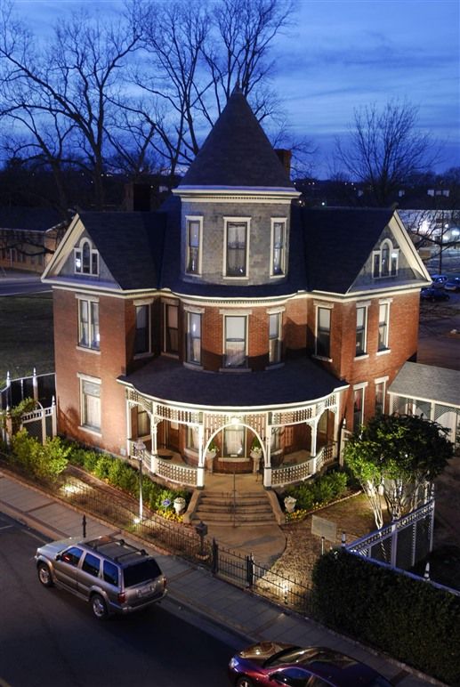 Baker House Bed & Breakfast - North Little Rock, Arkansas.