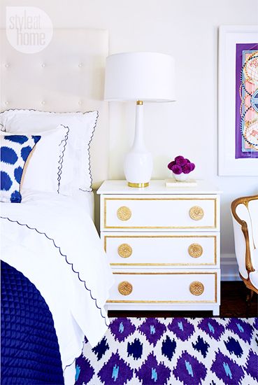 Bold colors and bright whites.