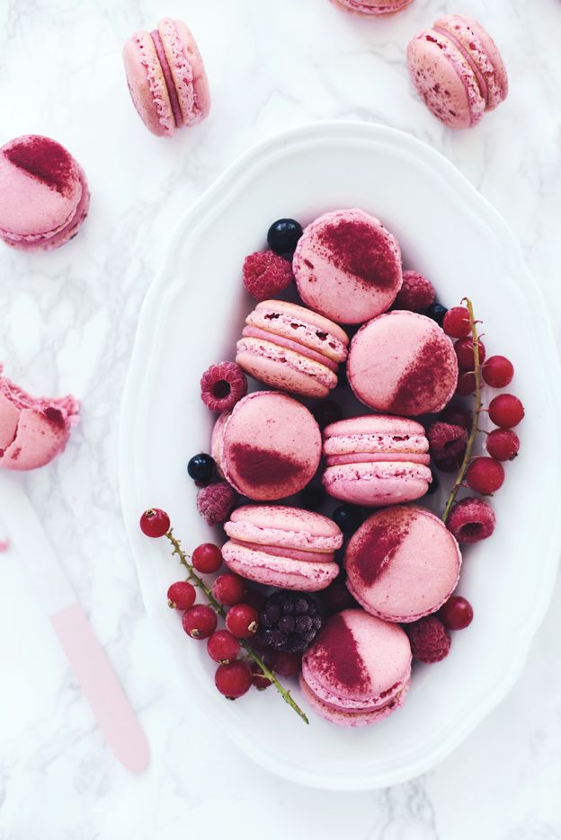 aspberry macarOns white chocolate raspberry ganache