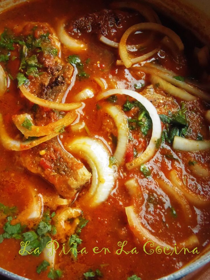 Chuletas de Puerco en Salsa (Pork Chops Braised in a Fresh Tomato Salsa)