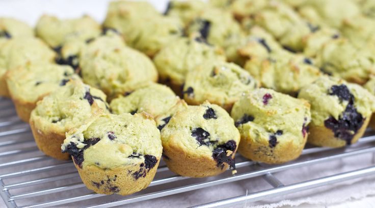 Avocado + Blueberry Yummy Toddler Mini Muffins — Baby FoodE | organic baby food recipes to inspire adventurous eating