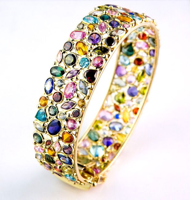 Italian Fine Jewelry Designers | Wondering Jewelry Collections: italian design gold bangle