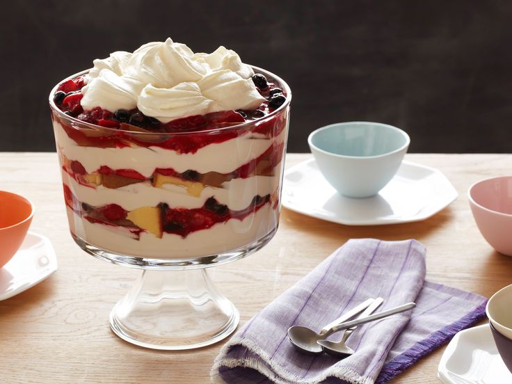 Get this all-star, easy-to-follow Berry Trifle recipe from Tyler Florence.